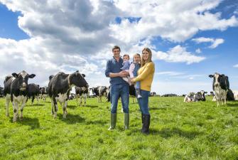 Unit Tackles Calving Issues